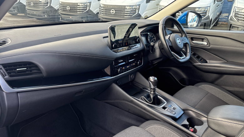 Nissan Qashqai 1.3 DiG-T MH N-Connecta 5dr Petrol Hatchback